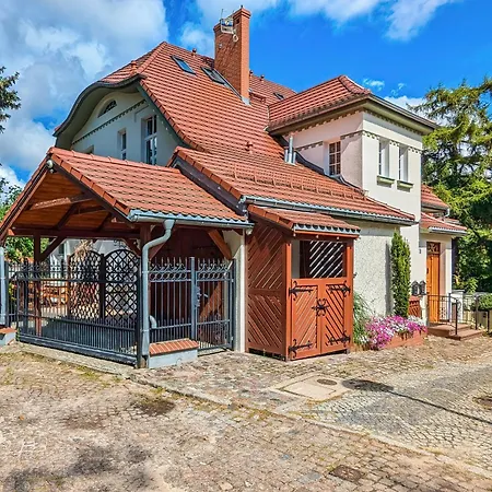 Elegancki Apartament Z Tarasem I Ogrodem W Sopocie By Rent Like Home Sopot Exterior photo
