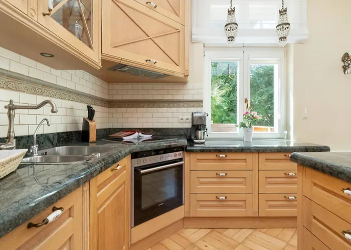 Elegancki Apartament Z Tarasem I Ogrodem W Sopocie By Rent Like Home