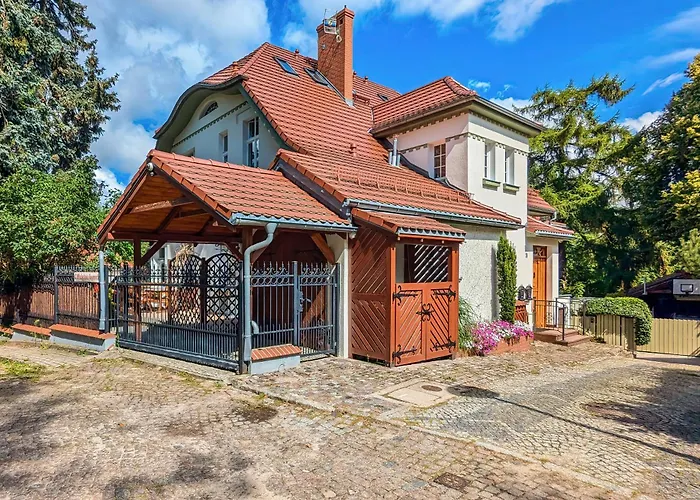 Elegancki Apartament Z Tarasem I Ogrodem W Sopocie By Rent Like Home